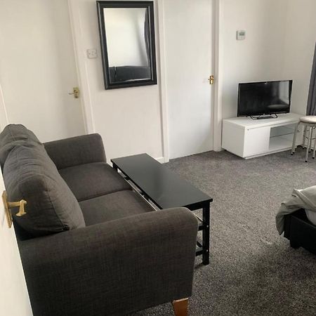 New 2 Bedroom Apartment In Greater Manchester 阿什顿下安林恩 外观 照片
